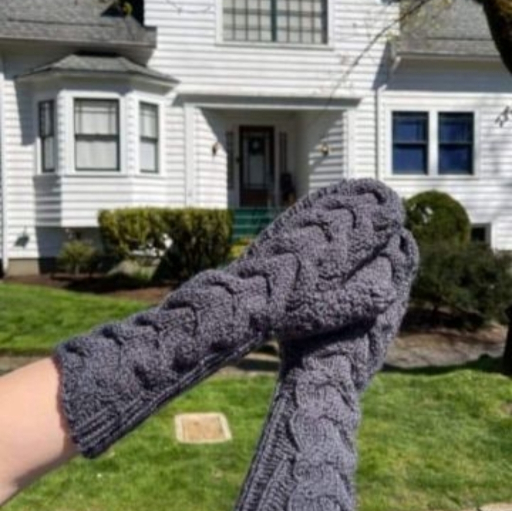 COPY - COPY - Twilight inspired mittens
